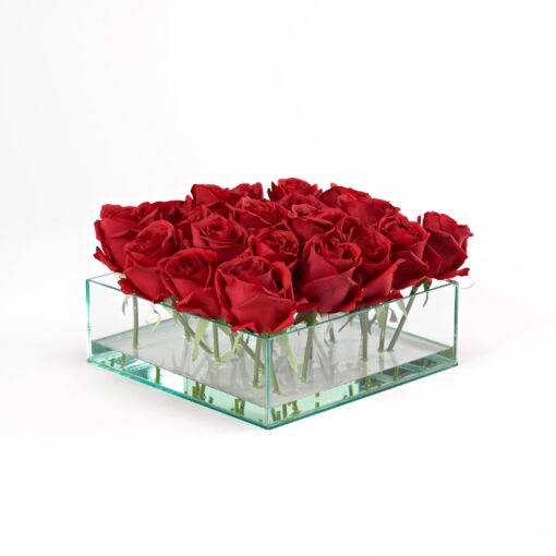 Red Roses in Square Aquarium Glass - 212192